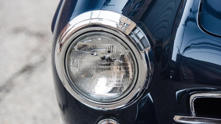 Детали экстерьера Mercedes-Benz 300 SL Gullwing Coupe 1955 года  (фото 27 из 54)